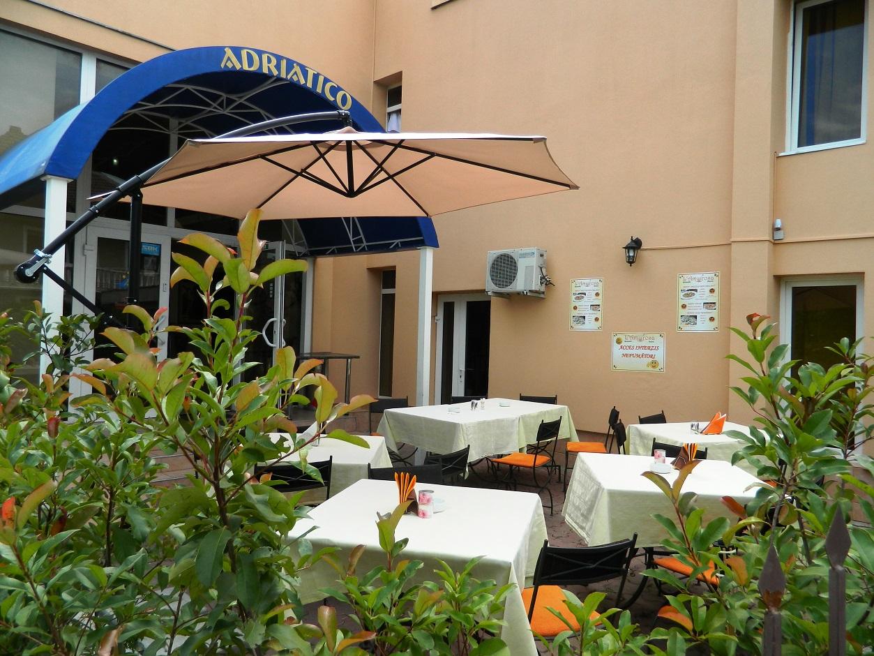 Hotel Adriatico Timişoara Exterior foto